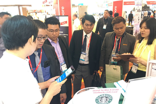 Showcasing Smart e-Form to visitors