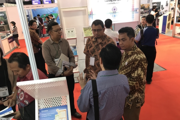 Visitors at FORCS booth, Communic Indonesia 2017 